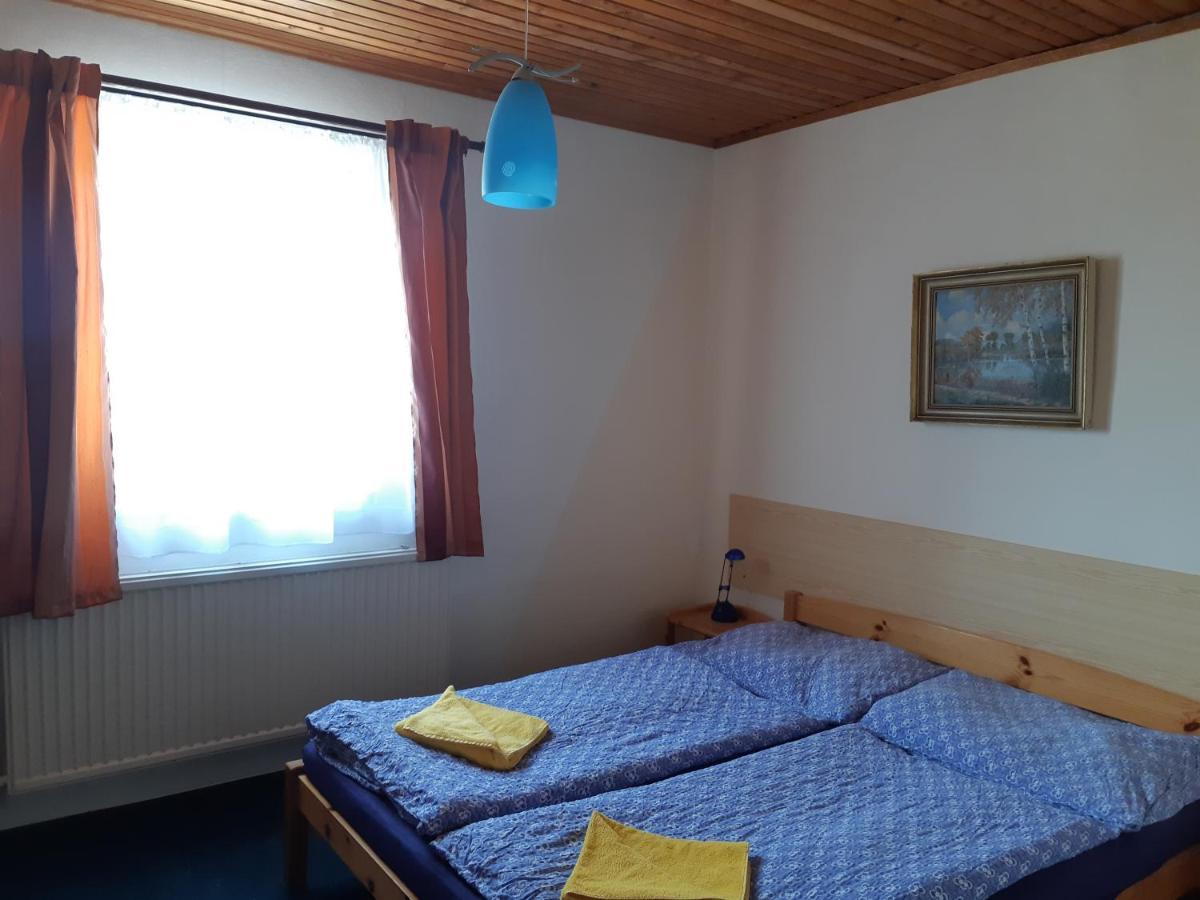 Horska Kvilda - Ubytovani U Chvalu Exterior foto